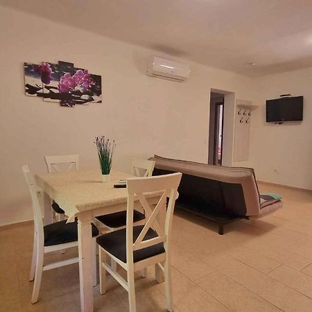 Apartment In Balatonlelle 40765 Экстерьер фото