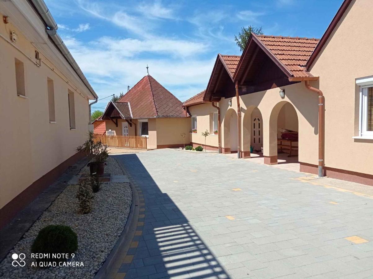 Apartment In Balatonlelle 40765 Экстерьер фото